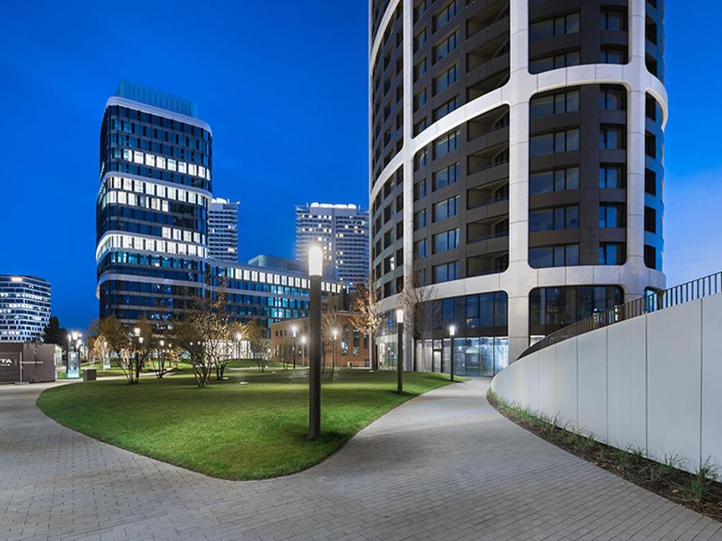 Beautiful 1 - Bedroom Apartment In Downtown ブラチスラヴァ エクステリア 写真